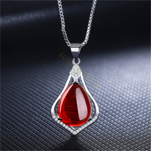 Waterdrop Blossom Carnelian Pendant With Green Chalcedony