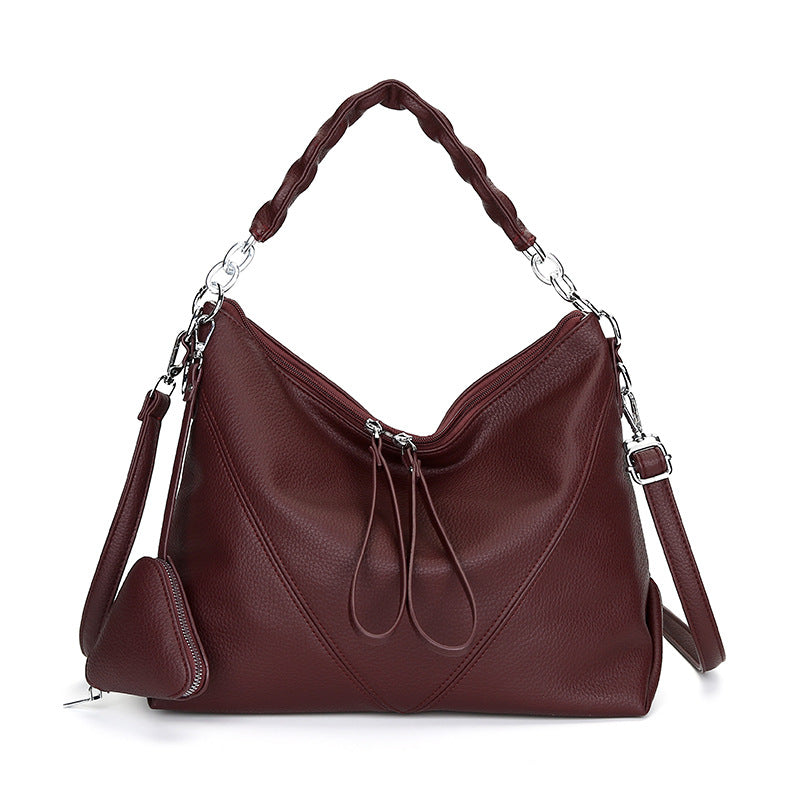 Simple Commuter Leather Chain Shoulder Underarm Bag With A Triangle Pouch