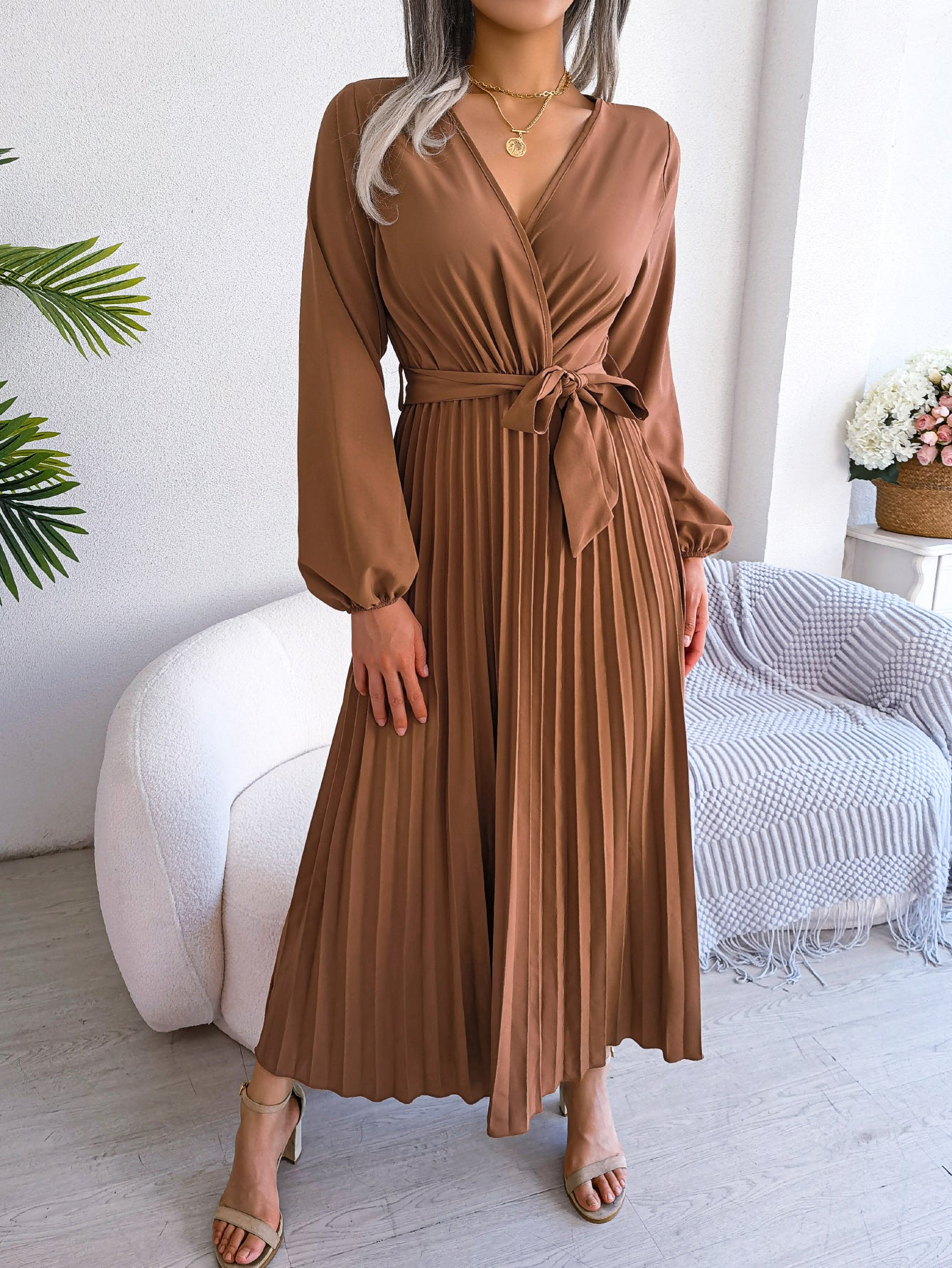 Women's Elegant Cross V Neck Flowy Pleated Maxi Dress