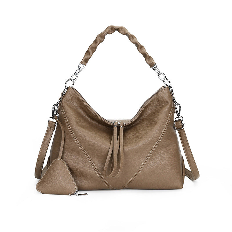 Simple Commuter Leather Chain Shoulder Underarm Bag With A Triangle Pouch